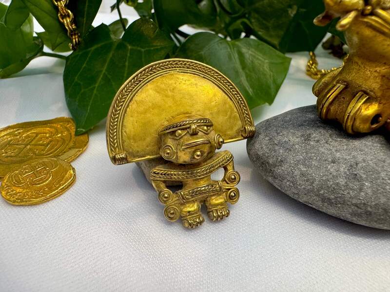Tairona Gold Chief Pendant 600BC - 100AD Figurine + 4 Attachments 26