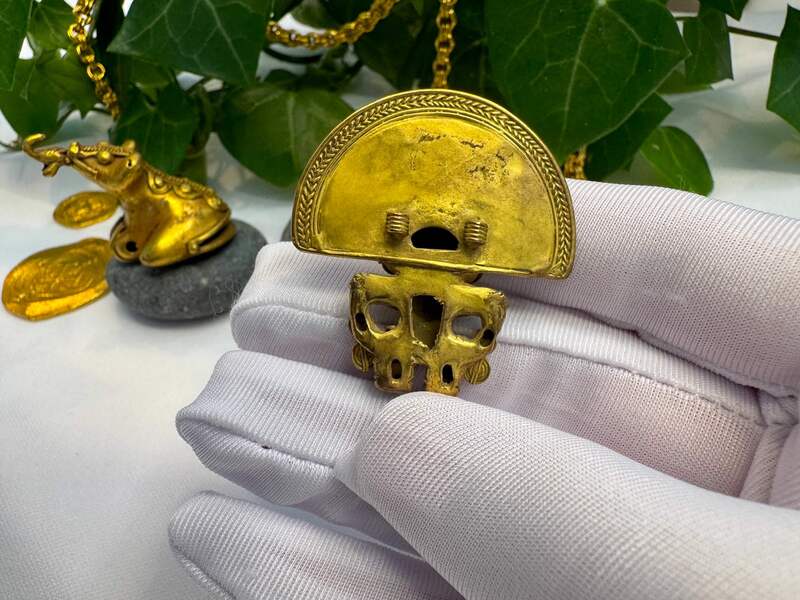 Tairona Gold Chief Pendant 600BC - 100AD Figurine + 4 Attachments 11