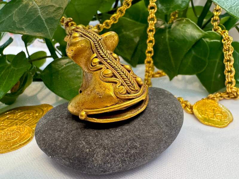 Tairona Feline Pendant w/ Bell 600BC-100AD 9