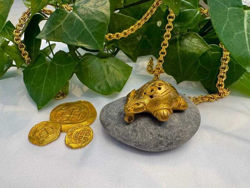Tairona Turtle Pendant 600BC-100AD 11