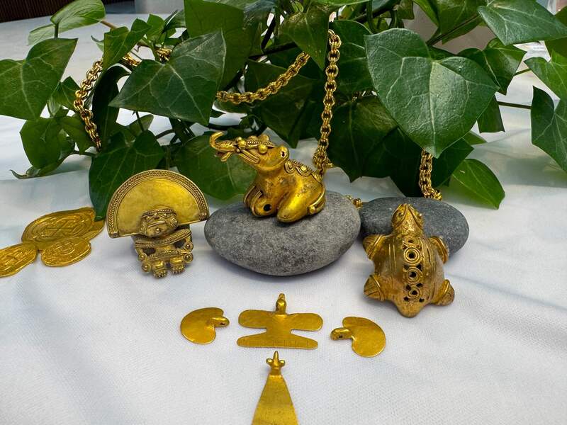 Tairona Turtle Pendant 600BC-100AD 2