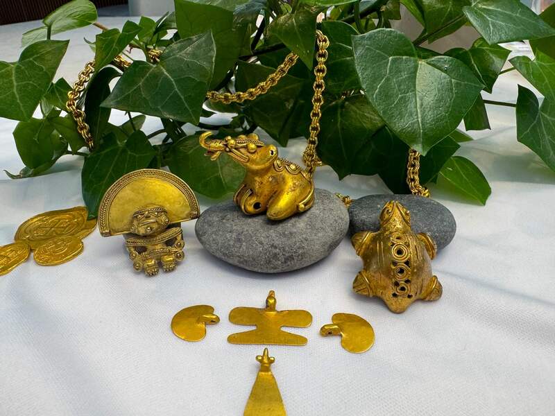 Tairona Turtle Pendant 600BC-100AD 3