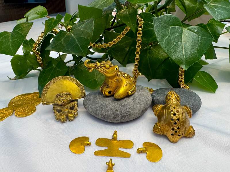 Tairona Turtle Pendant 600BC-100AD 8